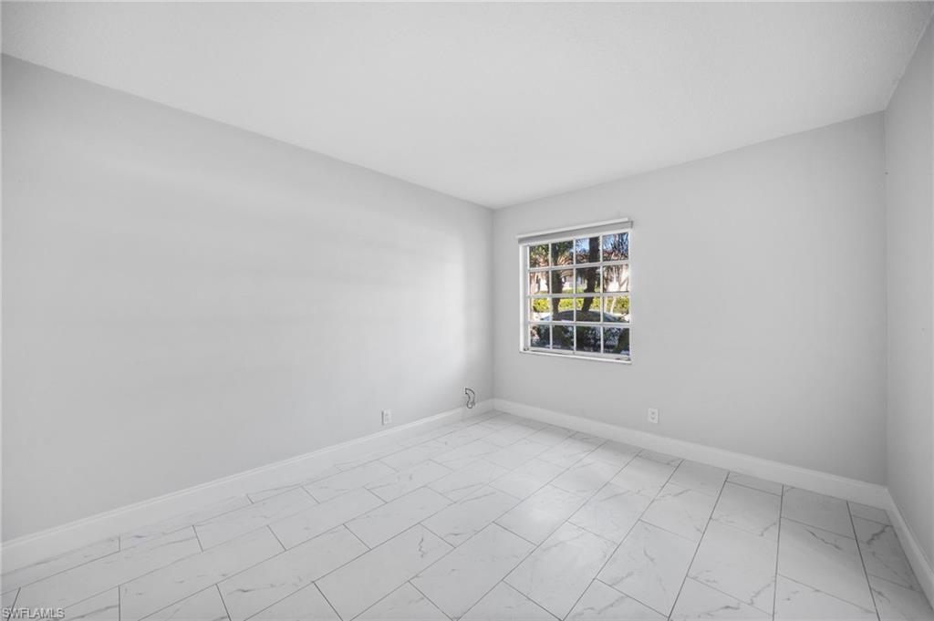 666 3rd St S 106 Property Photo 20