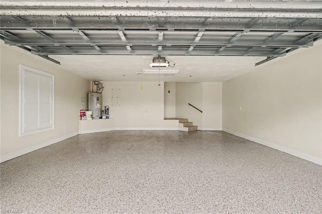 579 Park Shore Dr W I1 Property Photo 5
