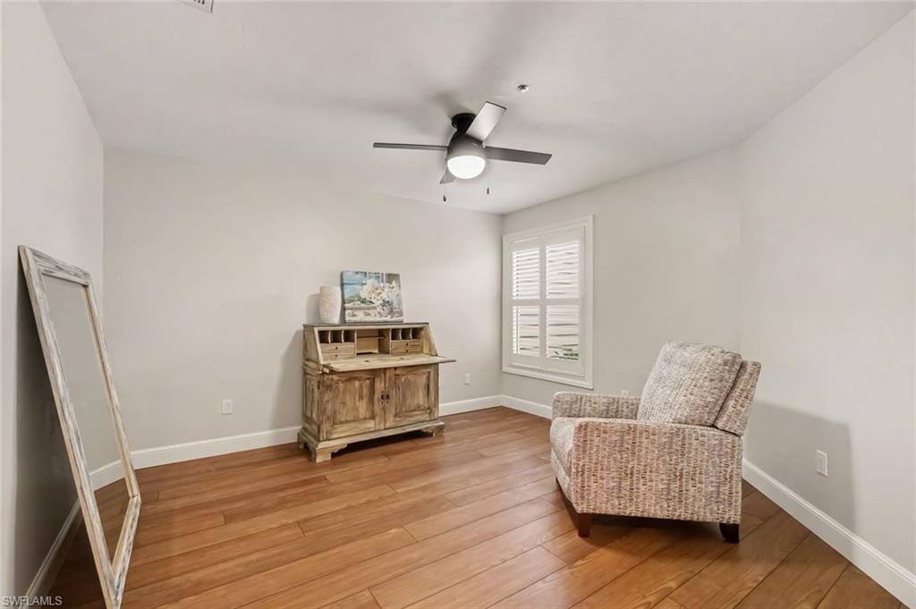579 Park Shore Dr W I1 Property Photo 24