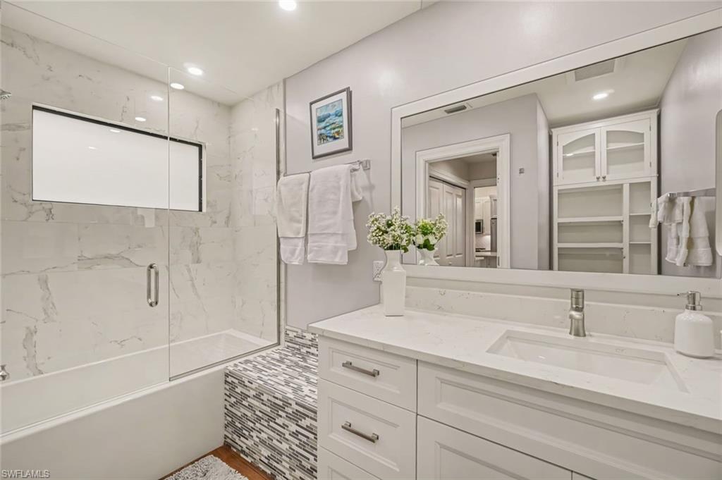 579 Park Shore Dr W I1 Property Photo 25