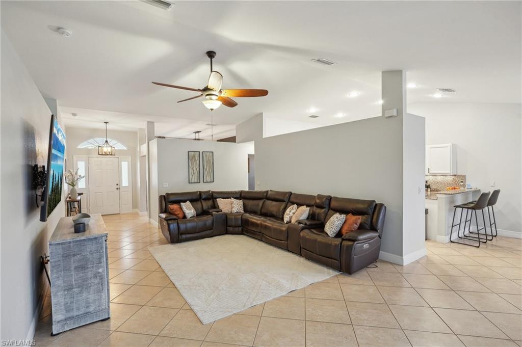 3717 Agualinda Blvd Property Photo 6