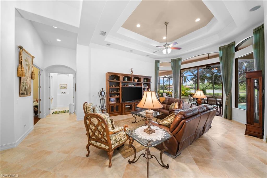 7733 Classics Dr Property Photo 7