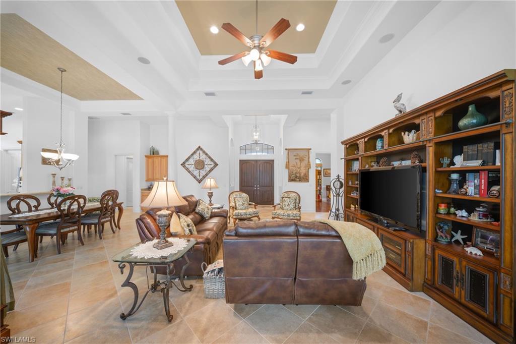 7733 Classics Dr Property Photo 8