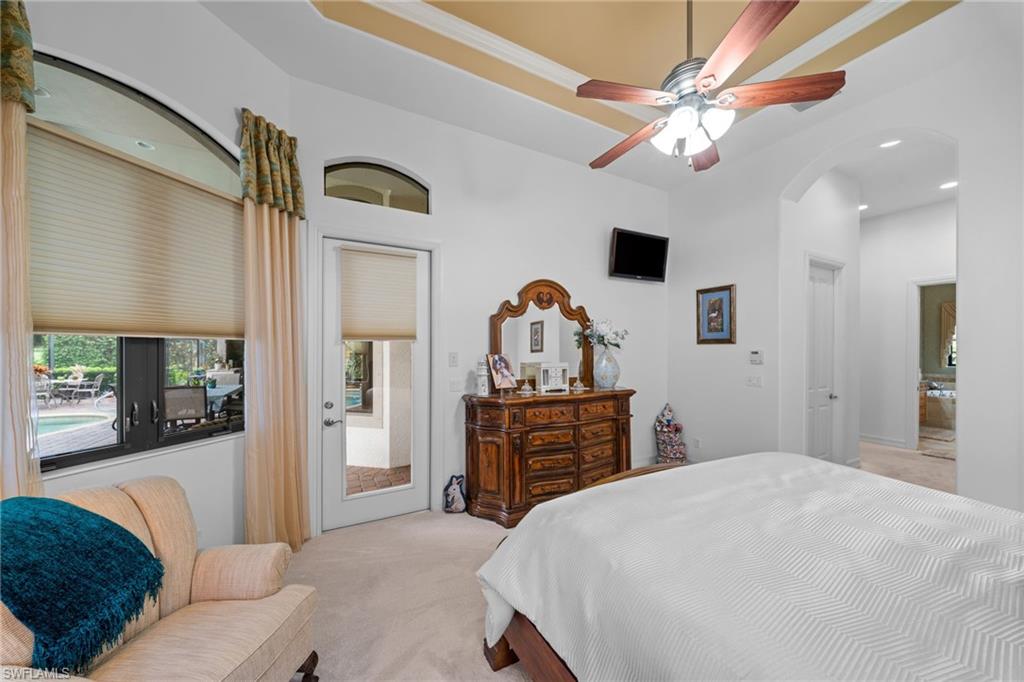7733 Classics Dr Property Photo 14