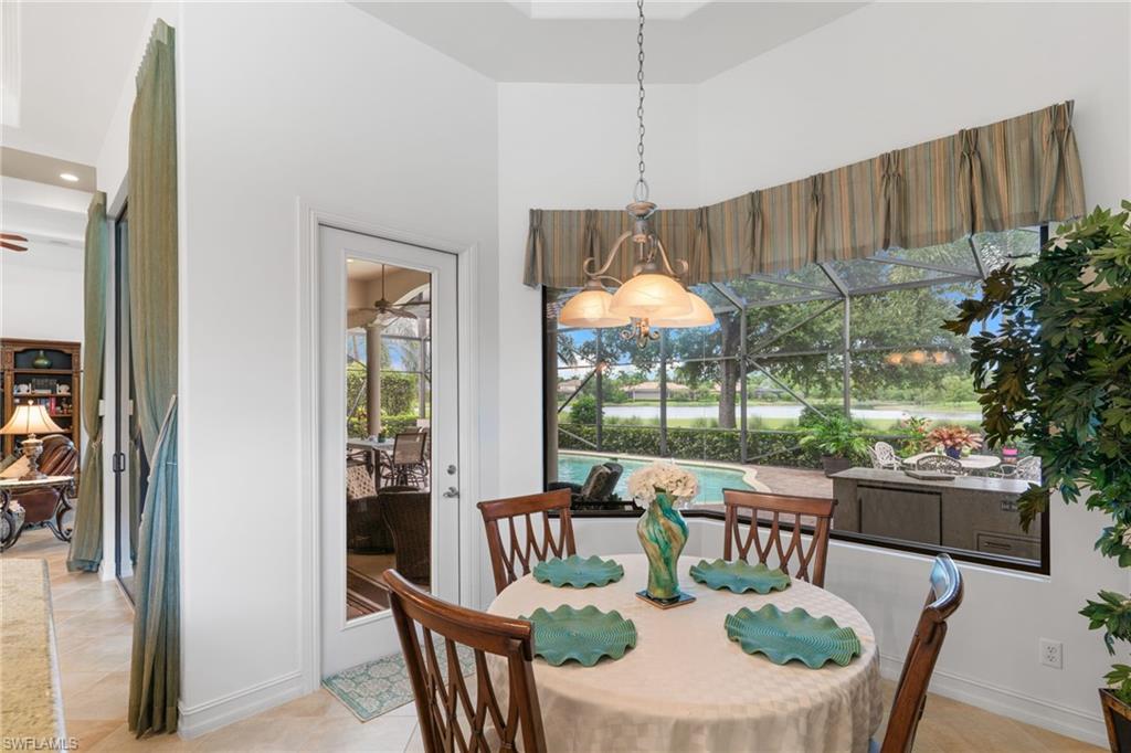 7733 Classics Dr Property Photo 20