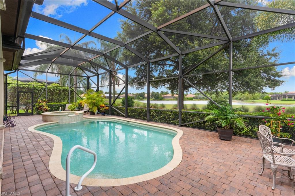 7733 Classics Dr Property Photo 34