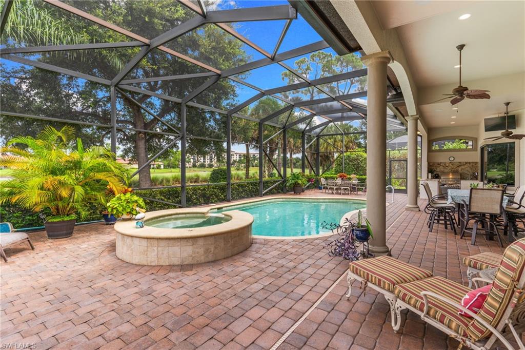 7733 Classics Dr Property Photo 37