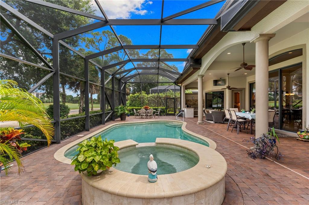7733 Classics Dr Property Photo 38
