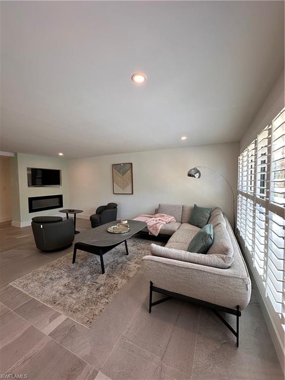 4451 Gulf Shore Blvd N 203 Property Photo 6