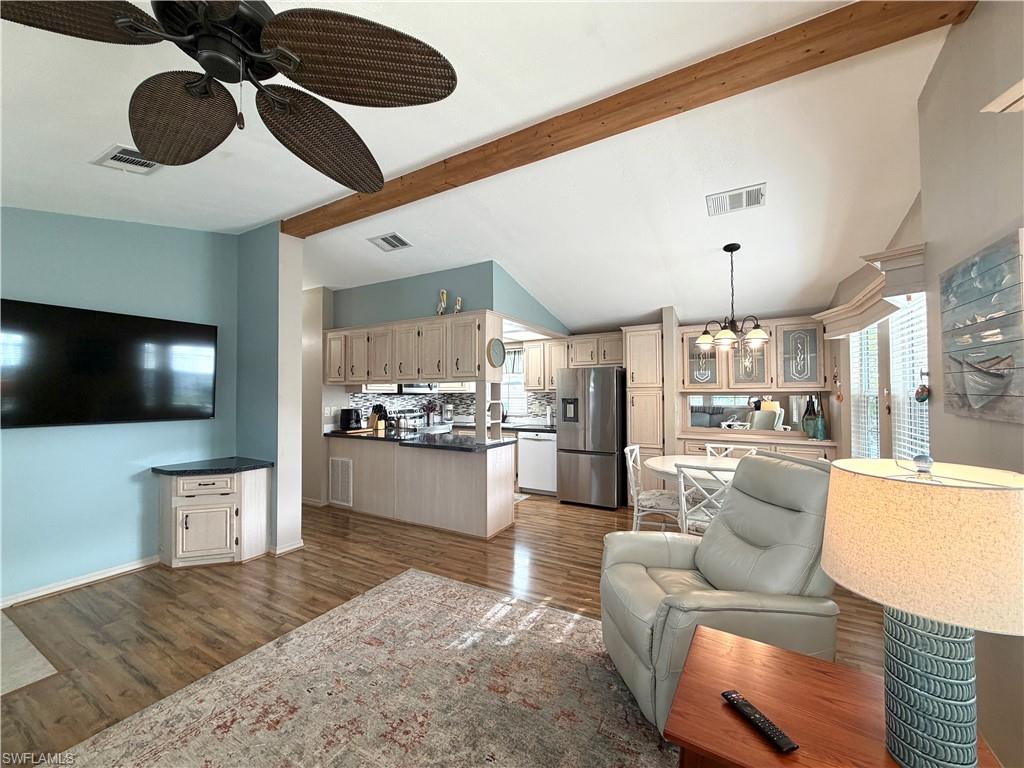 4580 Slash Pine Way E Property Photo 6
