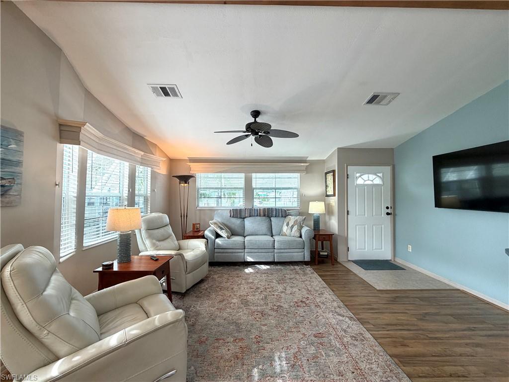 4580 Slash Pine Way E Property Photo 13