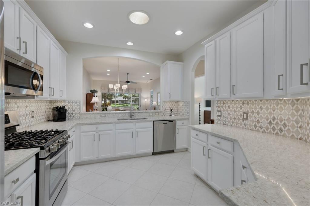 1677 Tarpon Bay Dr S 36 Property Photo 13