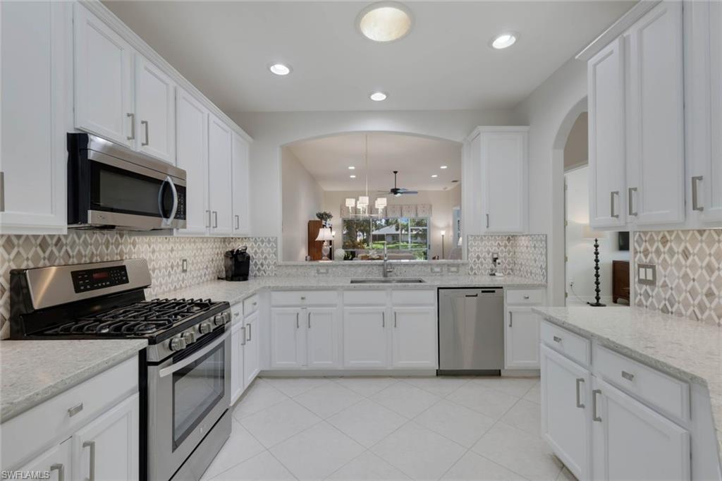 1677 Tarpon Bay Dr S 36 Property Photo 14