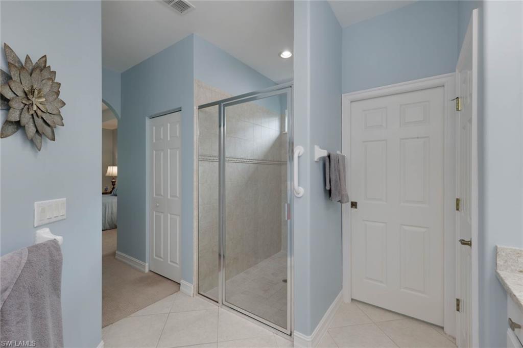 1677 Tarpon Bay Dr S 36 Property Photo 20