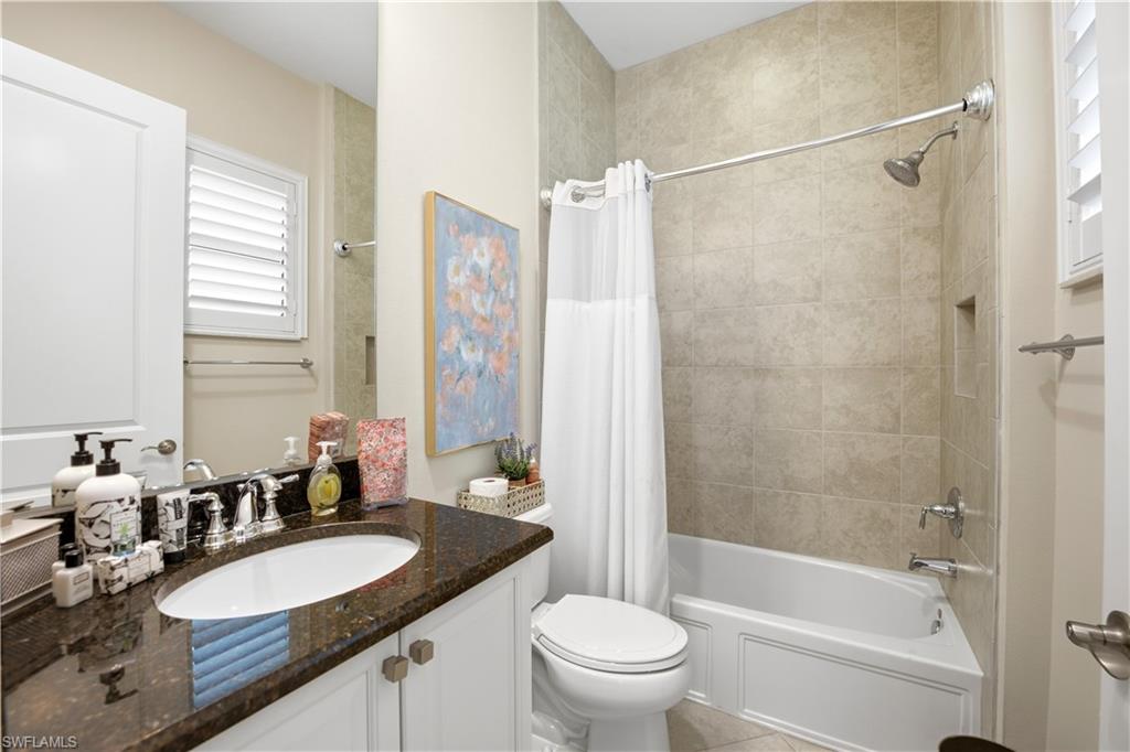 12718 Dundee Ln Property Photo 17