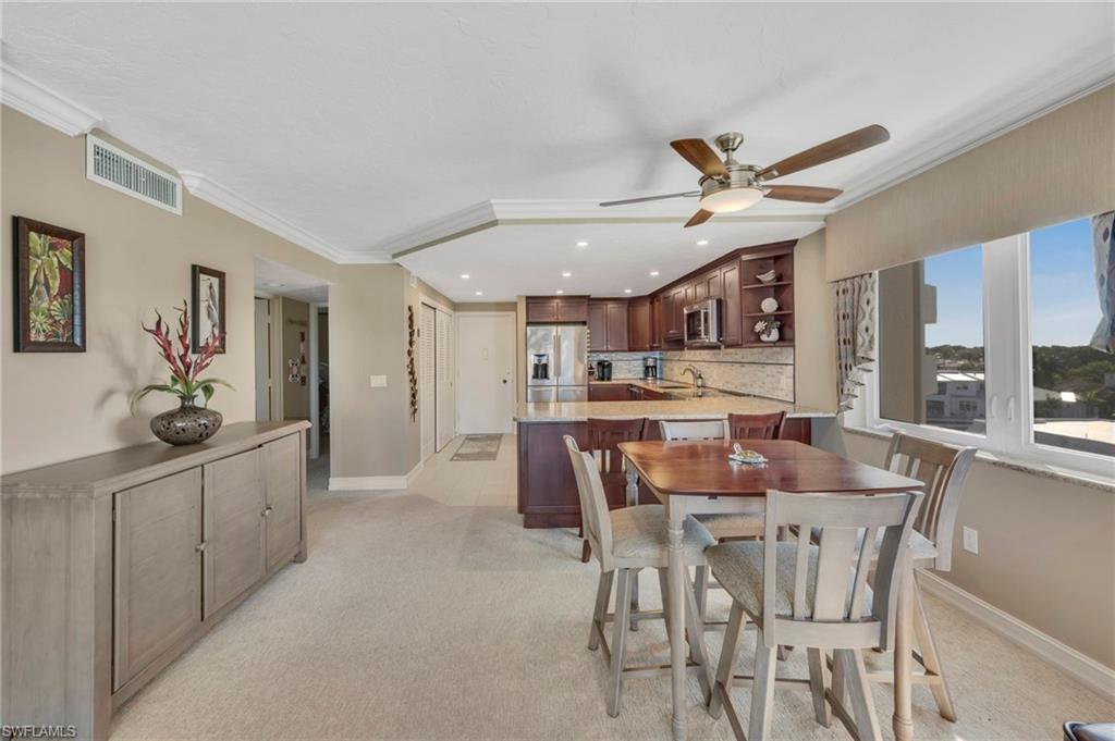 2150 Gulf Shore Blvd N 609 Property Photo 6