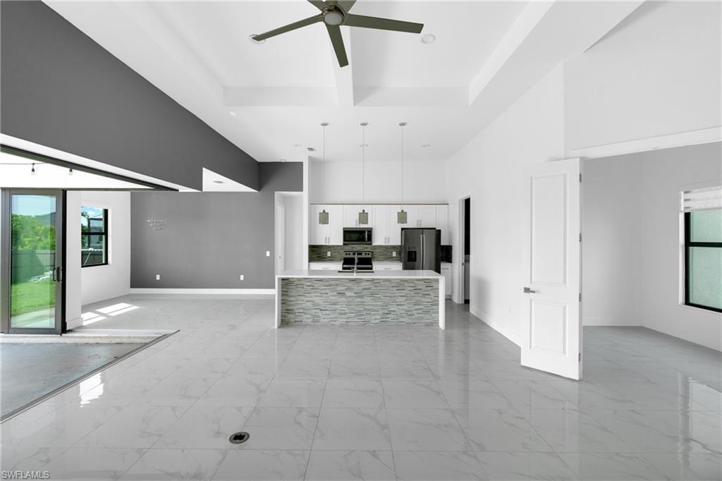 113 38 Pl Property Photo 13