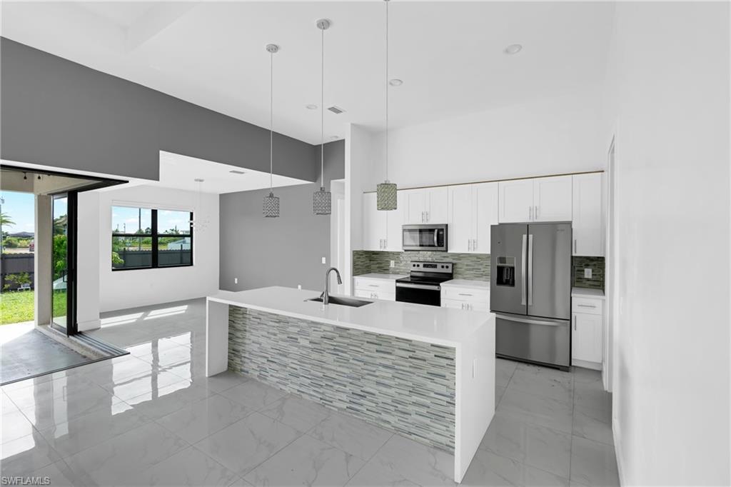 113 38 Pl Property Photo 16