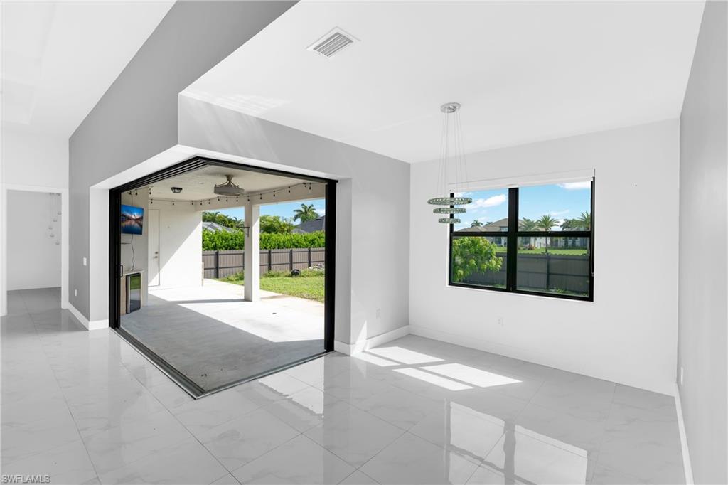 113 38 Pl Property Photo 18