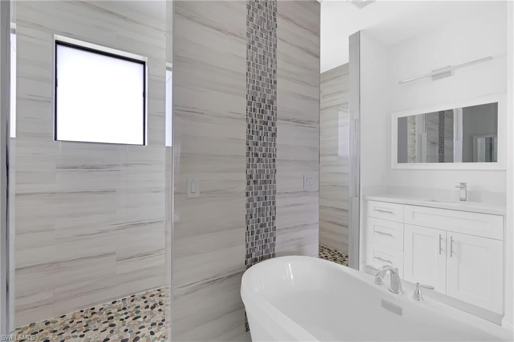 113 38 Pl Property Photo 37