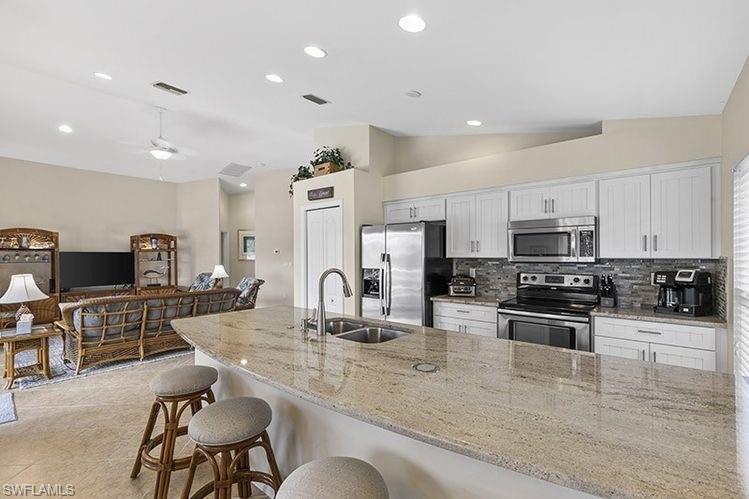 8432 Indian Wells Way Property Photo 8