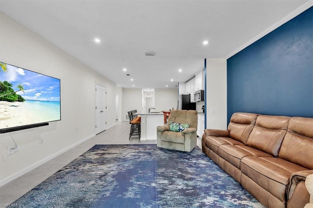 1808 Palms Dr Property Photo 8