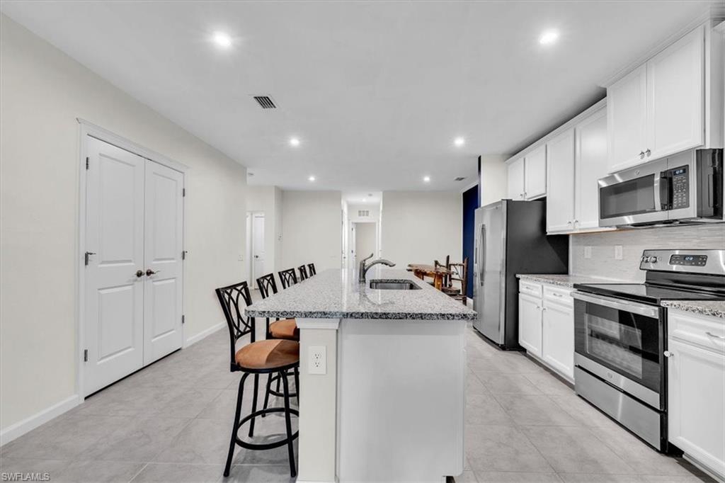 1808 Palms Dr Property Photo 10