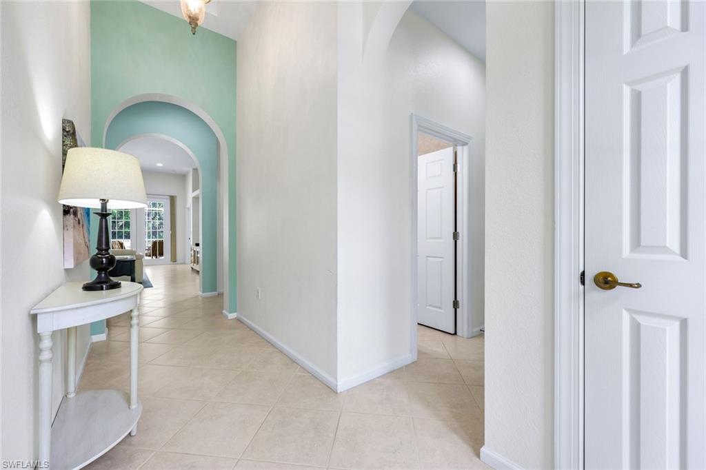9375 Oak Strand Dr Property Photo 4