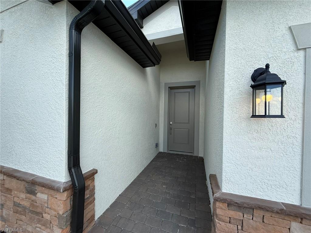 19274 Hinkley Dr Property Photo 6