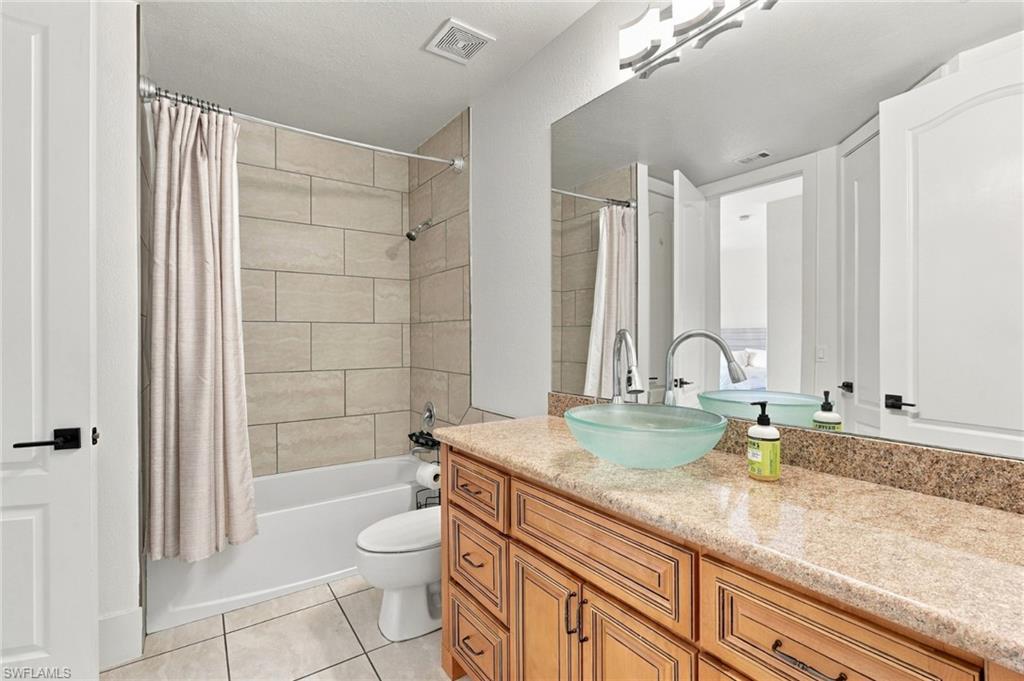 6060 Jonathans Bay Cir 402 Property Photo 27
