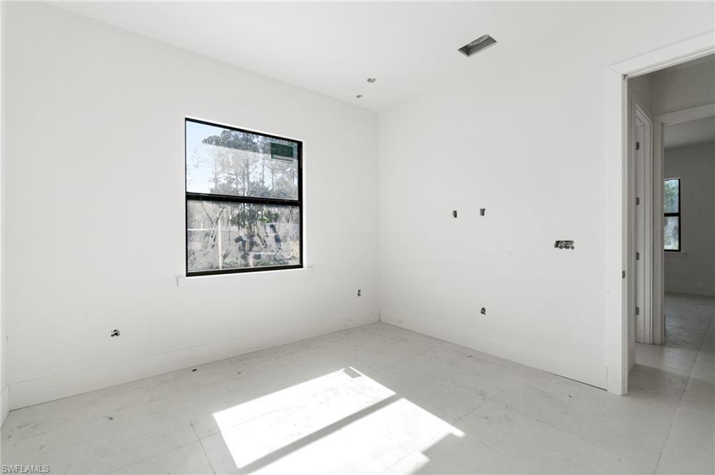 721 Golden Gate Blvd W Property Photo 40