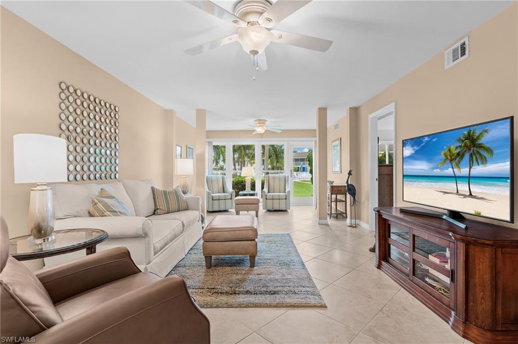 160 Palm Dr 5 Property Photo 1