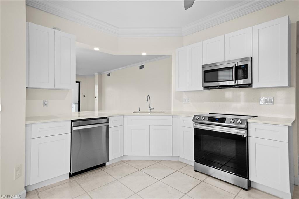 2415 Ravenna Blvd 101 Property Photo 6