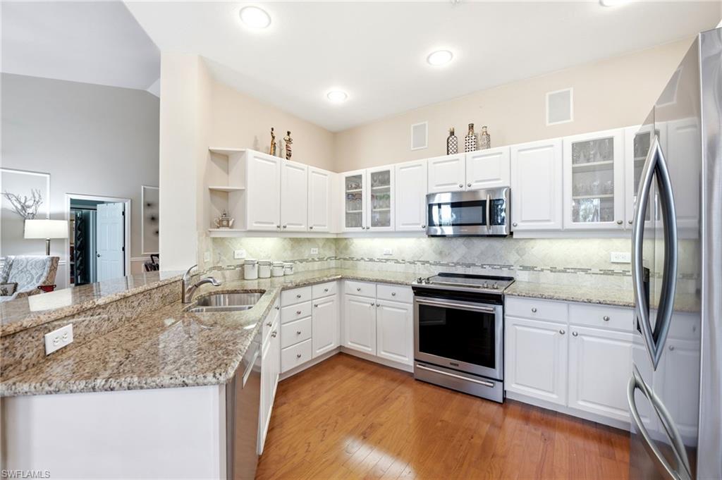 8520 Danbury Blvd 203 Property Photo 7