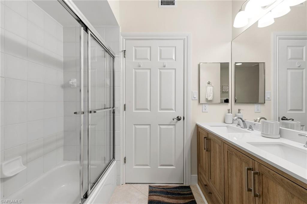 907 Panama Ct 303 Property Photo 21
