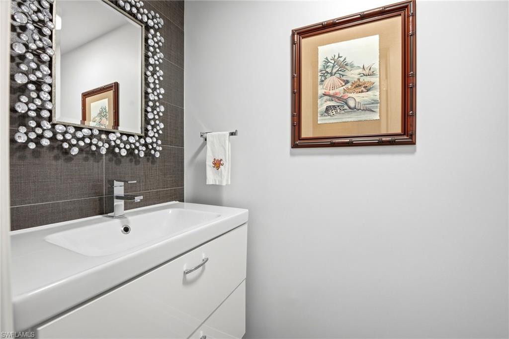 6350 Pelican Bay Blvd 302b Property Photo 19