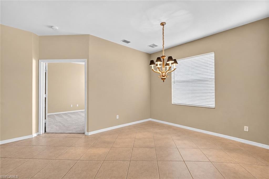 9900 Colonial Walk N Property Photo 6