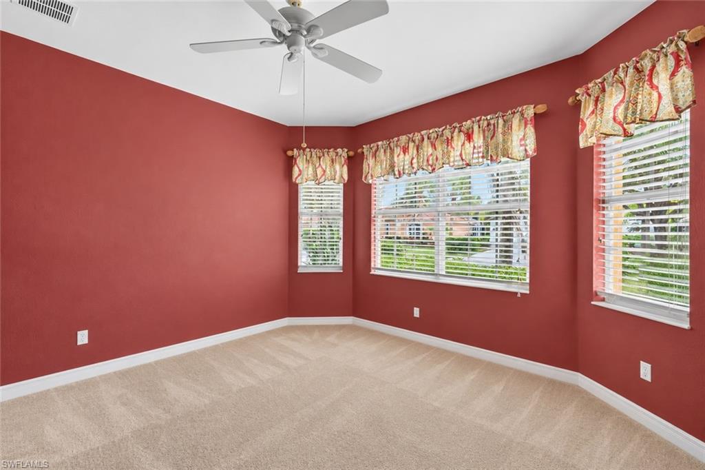 9900 Colonial Walk N Property Photo 15