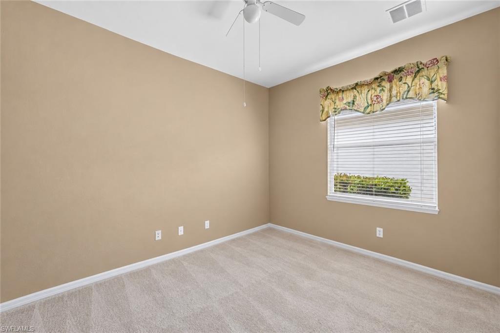 9900 Colonial Walk N Property Photo 16