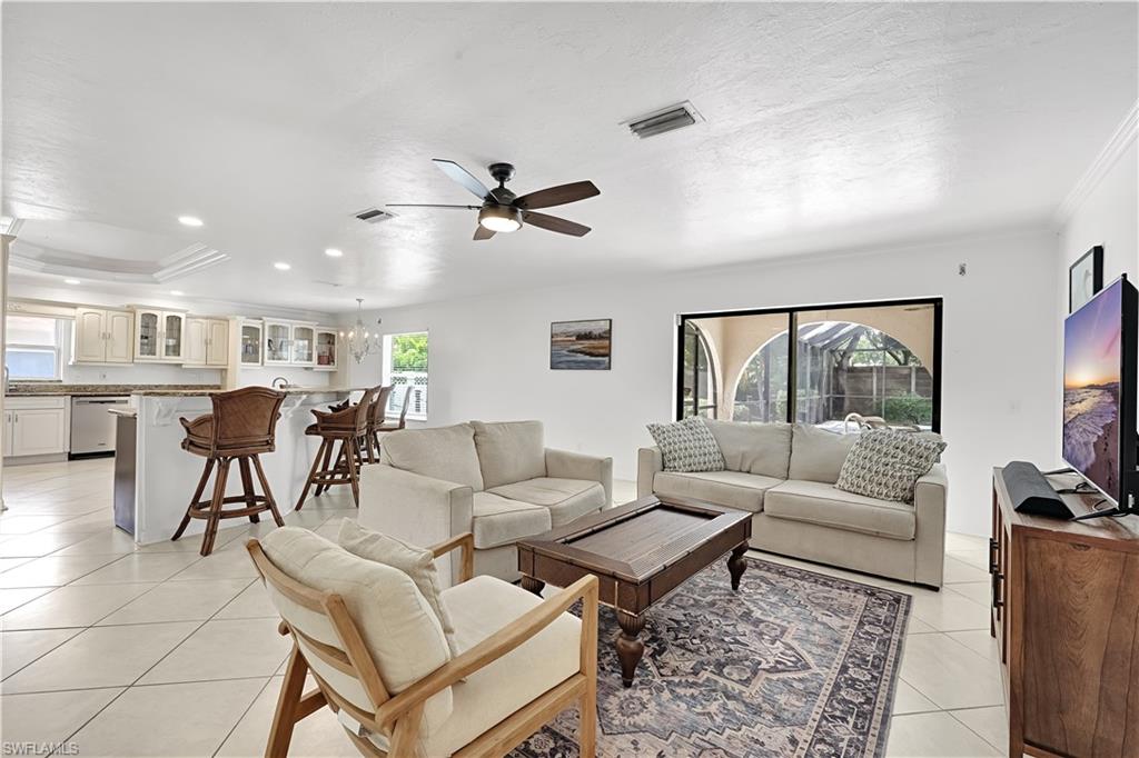27113 Edenbridge Ct Property Photo 8