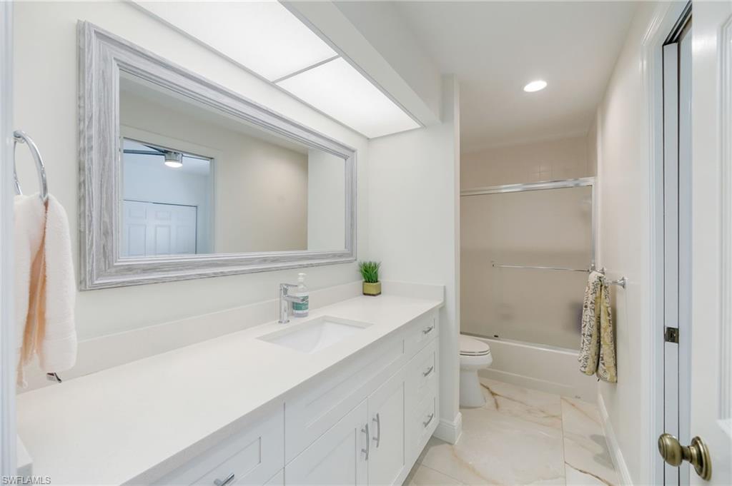 780 Waterford Dr 101 Property Photo 18