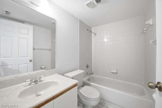 6945 Dennis Cir 205 Property Photo 10