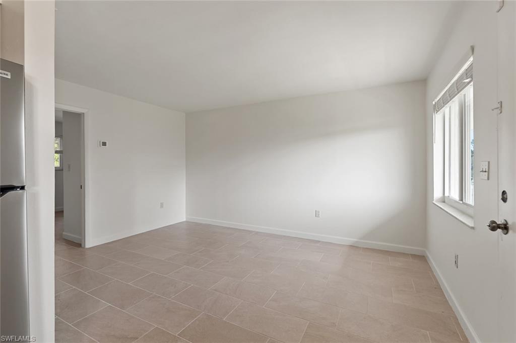 3325 Airport Rd N R7 Property Photo 8