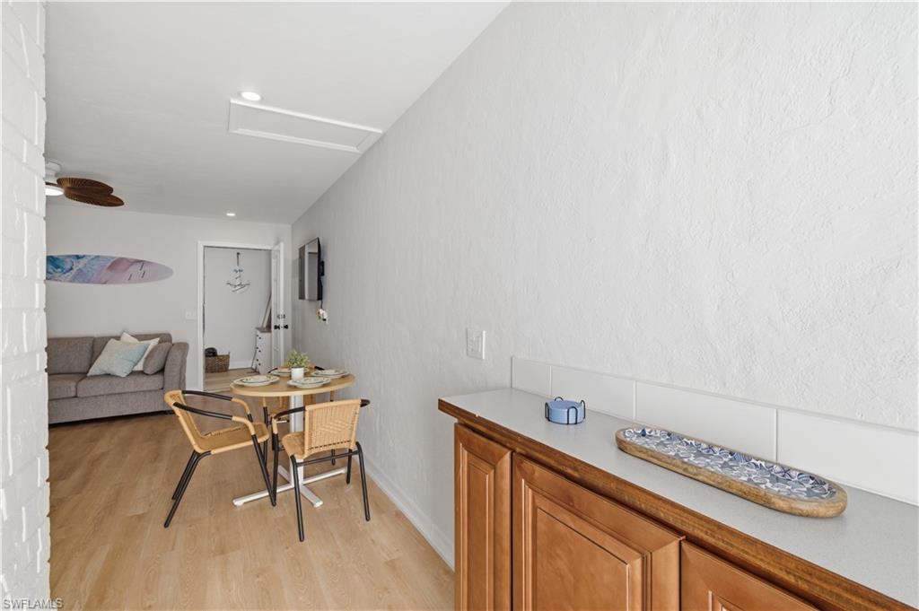 2147 Washington Ave Unit A Property Photo 5