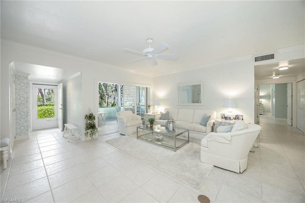 5818 Glencove Dr 103 Property Photo 9