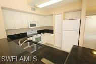 1230 Wildwood Lakes Blvd 201 Property Photo 4