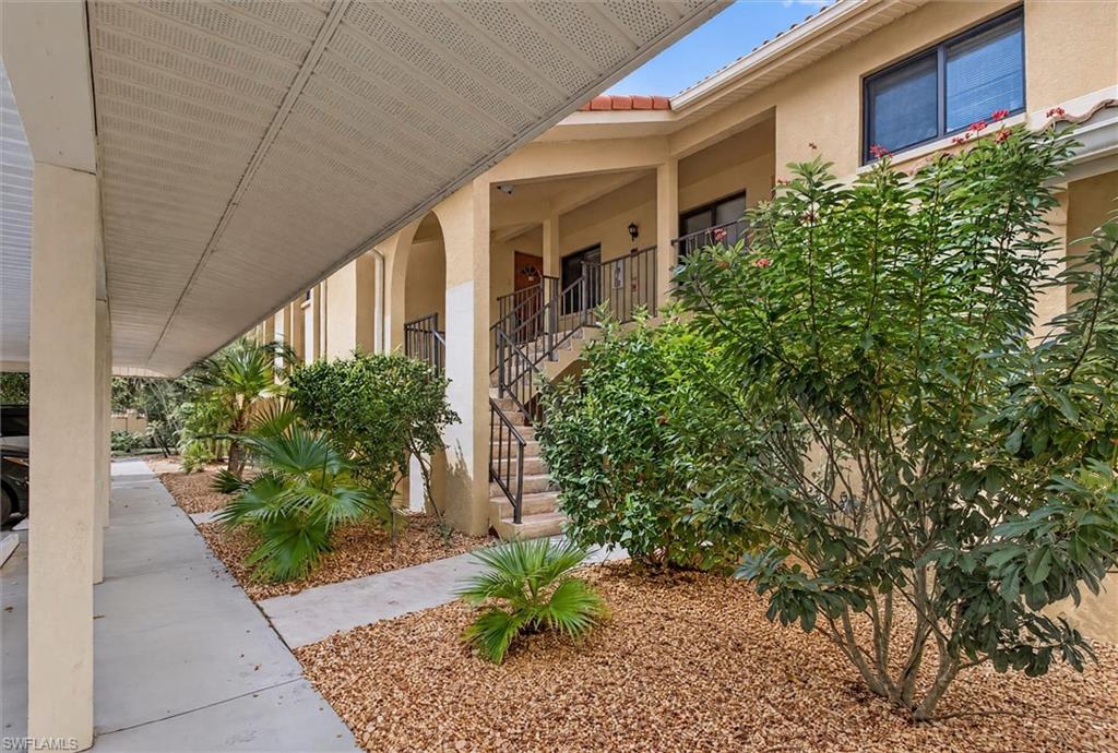 9820 Citadel Ln 202 Property Photo 3