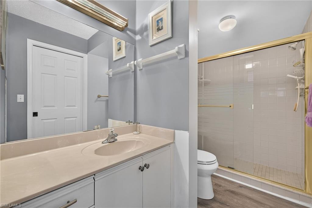 6945 Dennis Cir 203 Property Photo 16