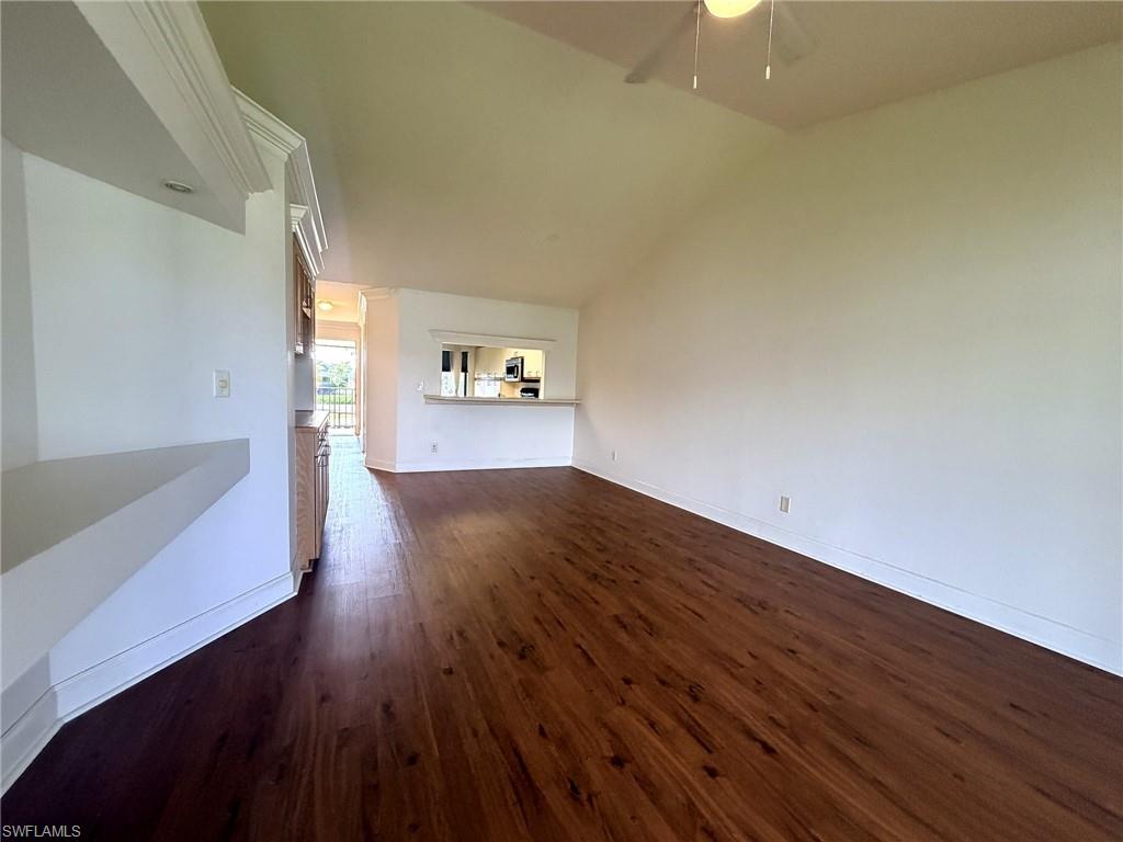 4977 Pepper Cir 205 Property Photo 5