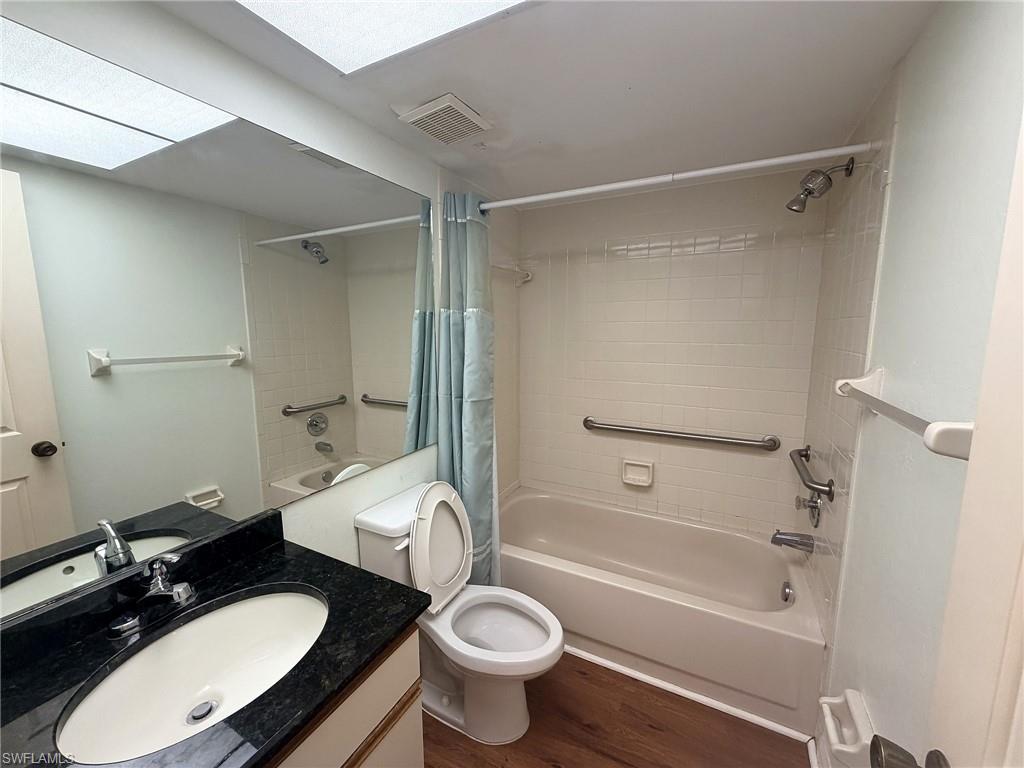 4977 Pepper Cir 205 Property Photo 16